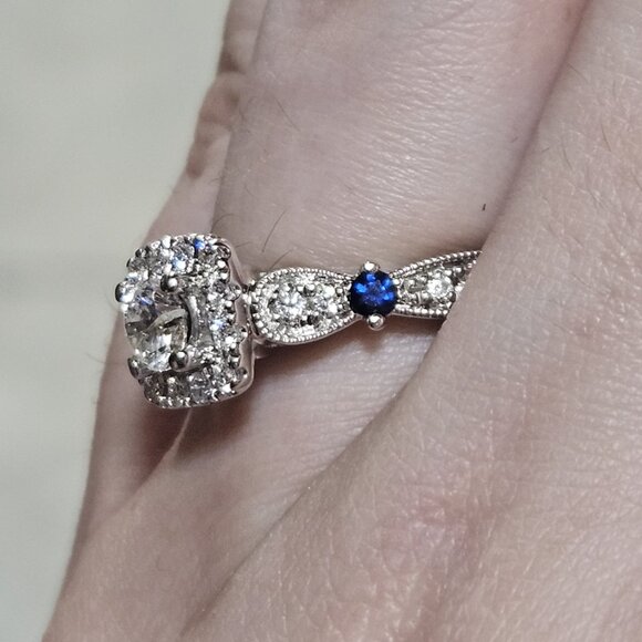14K Vera Wang White Gold Diamond Sapphire Engagement Ring .69TCW 4.5G Size 6.5 - Picture 3 of 13